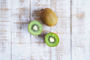 bambu orman Bambu yaprakları ve yağmurlu sezon Bokeh bambu arka plan su damlaları