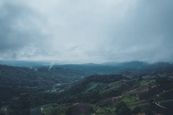 Montanha Uma Aldeia Montanha — Fotografia de Stock