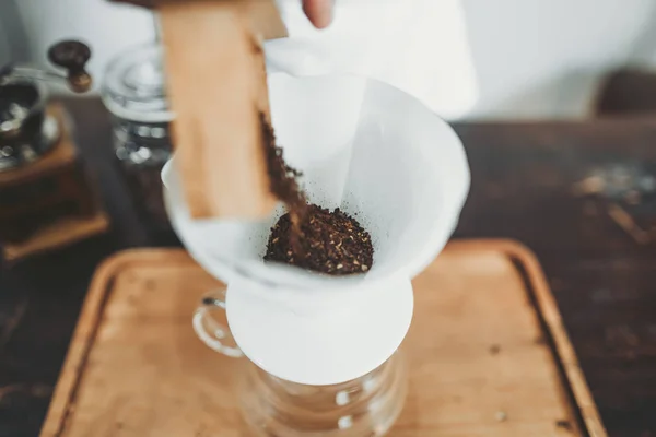 Machen Tropfenden Kaffee Schwarzen Kaffee Mit Weißem Hintergrund — Stockfoto