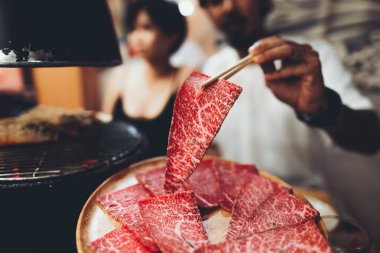 Isiz ızgara et Restoranda