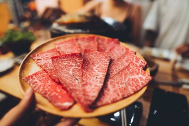 Isiz ızgara et Restoranda