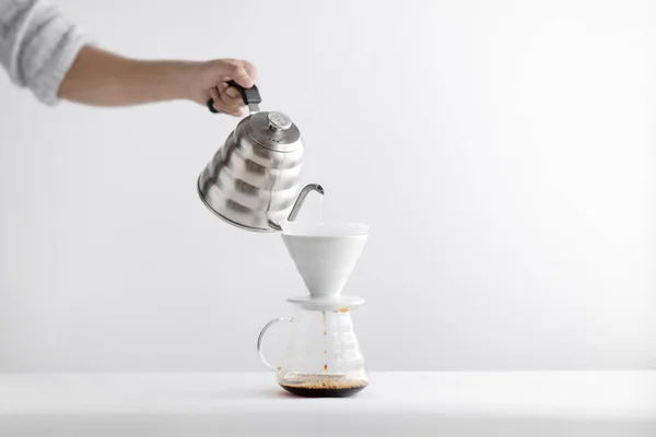 Damla kahve, Damla su ısıtıcısı, Siyah kahve bir kahve beyaz sahne yapmak