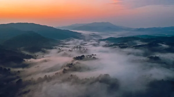 Salida Del Sol Las Montañas Mañana Niebla — Foto de Stock