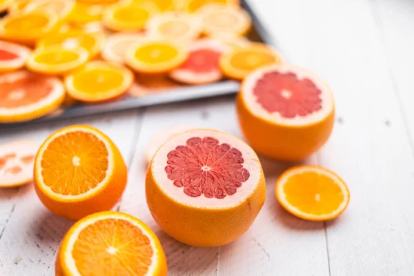 Sliced Oranges Grapefruit Detail White Background Studio — Stock Photo, Image