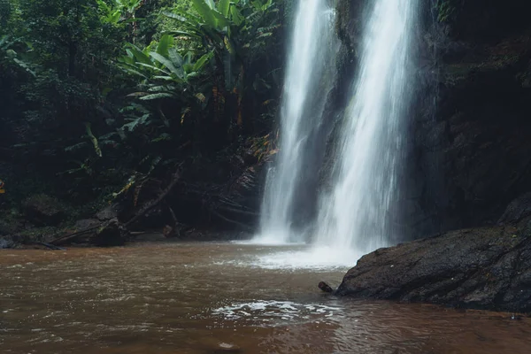 Cascada Naturaleza Viaje Mok Fah Cascada — Foto de Stock