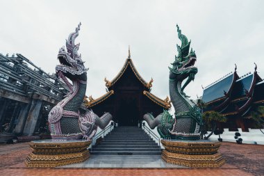 Tayland tapınağı-Wat Ban Den Chiang Mai Pagodas ve tapınakları