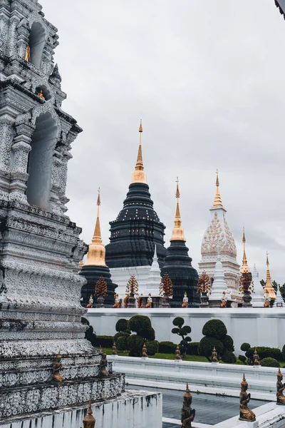 Tayland tapınağı-Wat Ban Den Chiang Mai Pagodas ve tapınakları