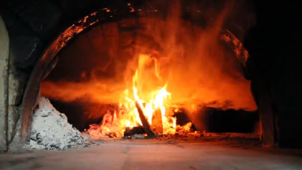 火炉の燃焼木材 Brighly 火と炎 — ストック動画