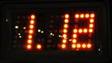 Çetele Metro elektronik numaraları ile. Bir sonraki tren saat aşağı saymak elektronik numaraları. Metro zamanında kurula. Elektronik çetele metro saniyede aşağı sayma