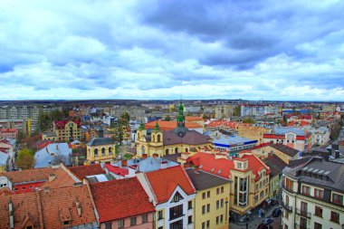 İvano-Frankivsk Kuş bakışı kara bulutlu