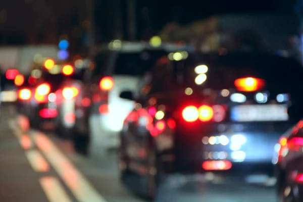 Carros Com Faróis Ligados Luzes Sinalização Transporte Linha Carros Estrada — Fotografia de Stock