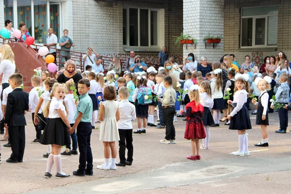 Chernihiv Ucrânia Setembro 2020 Abertura Temporada Estudos Escola Ucraniana Celebração — Fotografia de Stock