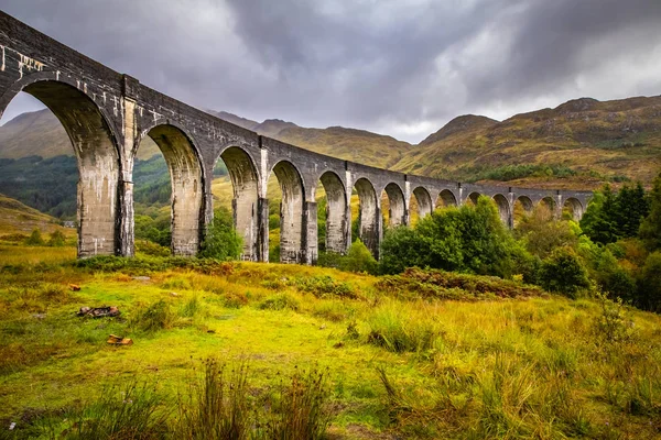 Escócia Glenfinnan Viaduto Ferroviário Escócia Com Jacobitas — Fotografia de Stock