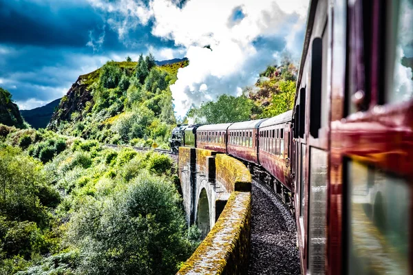 Escócia Glenfinnan Viaduto Ferroviário Escócia Com Jacobitas — Fotografia de Stock