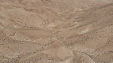 Hava çöl hills tek renkli manzara dron