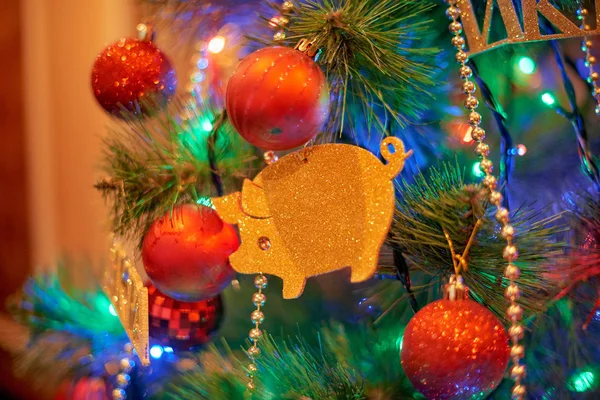 Arbre Noël Avec Jouet Porc Doré — Photo