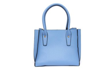 Beyaz arka planda mavi çanta izole edilmiş.