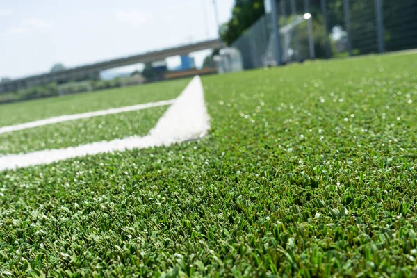 futbol futbol sahası üzerinde plastik yeşil köşe satırları