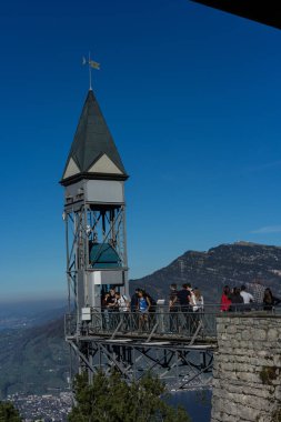 Hammetschwand Asansör Luzern, Avrupa'da, editoryal fotoğraf üzerinde 14.10.2017 alınan en yüksek dış Asansör yakınındaki