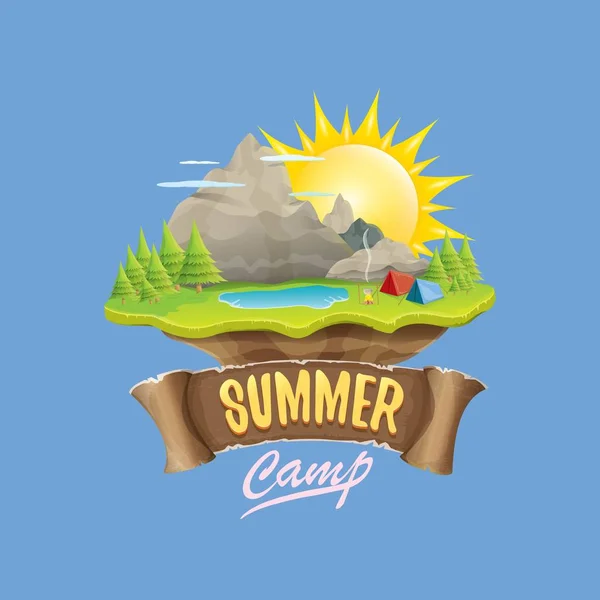 Ilustración del concepto del logo del campamento de verano para niños con valle verde, montañas, árboles, sol, nubes, fogata, tienda de campaña y lago azul. Vector verano campamento logotipo o folleto ilustración . — Vector de stock