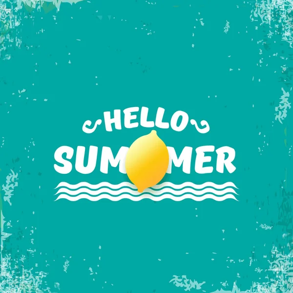 Vector Hello Summer Beach Party Flyer Plantilla de diseño con limón fresco aislado sobre fondo azul o turquesa. Hola etiqueta concepto de verano o cartel con fruta naranja y texto tipográfico . — Vector de stock