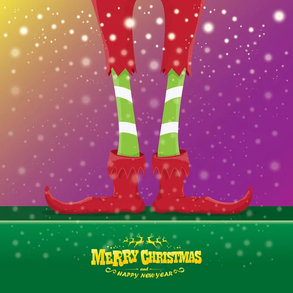 Vector creatieve merry christmas wenskaart met cartoon elfs benen, elf schoenen en Kerstmis ontdaan tricotst op vallende sneeuw in de hemel. Vector vrolijk Kerstmis achtergrond — Stockvector