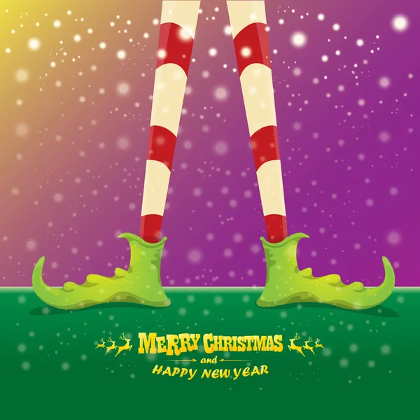 Vector creatieve merry christmas wenskaart met cartoon elfs benen, elf schoenen en Kerstmis ontdaan tricotst op vallende sneeuw in de hemel. Vector vrolijk Kerstmis achtergrond — Stockvector