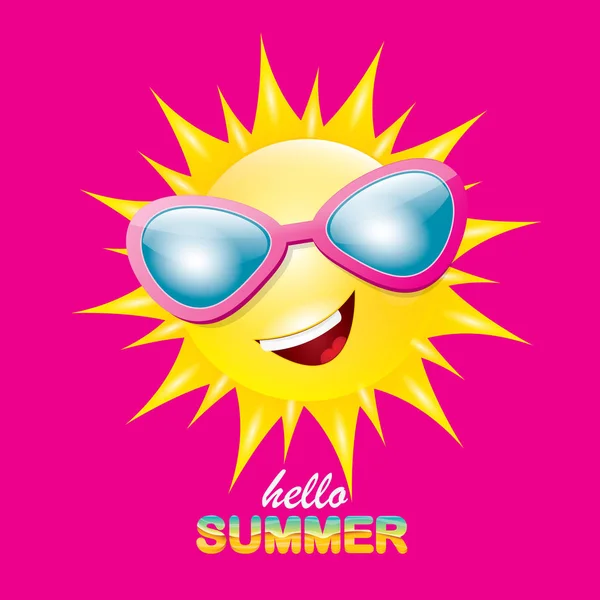 Vector Hello Summer Creative etikett med leende glänsande sol isolerad på rosa bakgrund. Summer Party bakgrund med funky Sun Character designmall. vektor sommar ikon — Stock vektor
