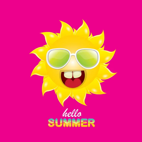 Vector Hello Summer creatief label met glimlachend glimmende zon geïsoleerd op roze achtergrond. zomer partij achtergrond met funky Sun karakter ontwerpsjabloon. vector zomer icoon — Stockvector