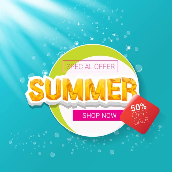 Vector oferta especial plantilla de diseño etiqueta de verano. Banner o insignia de venta de verano con hermoso sol y texto caligráfico sobre fondo azul con luces solares — Vector de stock