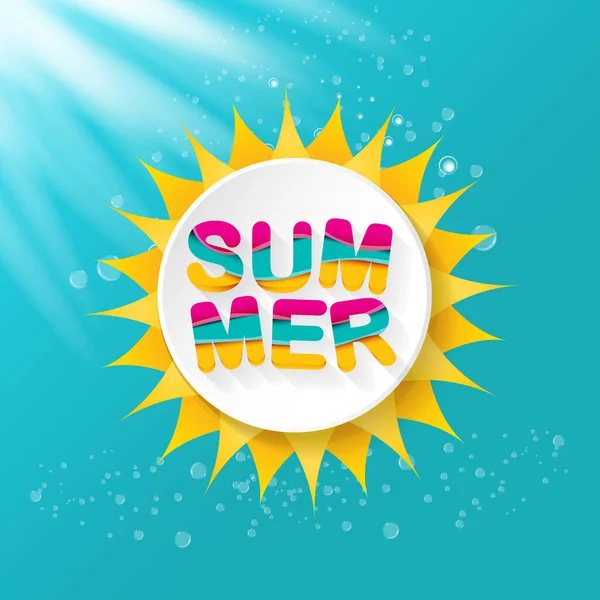 Vector oferta especial plantilla de diseño etiqueta de verano. Banner o insignia de venta de verano con hermoso sol y texto caligráfico sobre fondo azul con luces solares — Archivo Imágenes Vectoriales