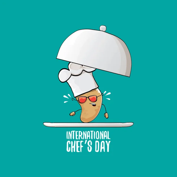 Tarjeta de felicitación o banner internacional del día del chef. vector divertido dibujos animados pequeña papa chef sonriente marrón con sombrero de chef aislado sobre fondo azul. — Archivo Imágenes Vectoriales