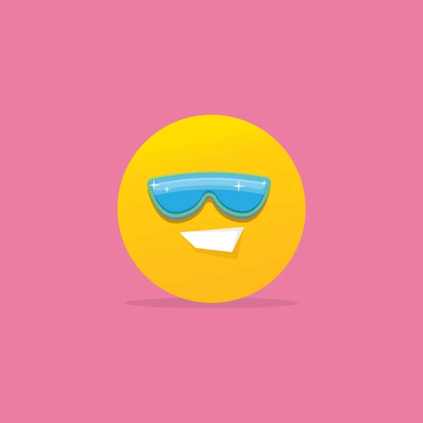 Uśmiechnięta twarz w okularach przeciwsłonecznych emoji odizolowana na różowym tle. Uśmiech ikona lub etykieta. Znak mediów społecznościowych — Wektor stockowy