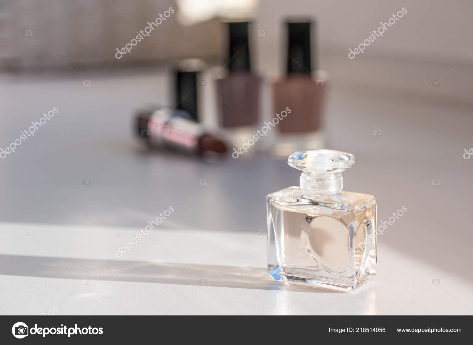 CosmétiqueVernis Et Parfum OnglesRouges Ensemble À Lèvres De XTkPuZOi