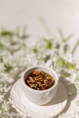 Bahar kavramı. Bitkisel çay. 