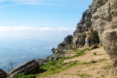 Torcal, İspanya'daki dağ zirvelerinden Sierra Nevada vadilerine muhteşem manzaralar