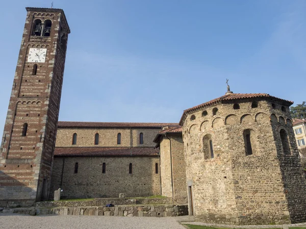 Agliate Brianza Monza Lombardia Italia Exteriorul Bisericii Medievale Sfinților Petru — Fotografie, imagine de stoc