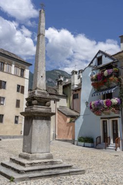 Domodossola, Verbano Cusio Ossola, Piedmont, İtalya için tarihi binalar