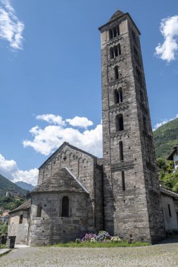 Villadossola, Verbano Cusio Ossola, Piedmont, İtalya: dış Ortaçağ San Bartolomeo kilisenin