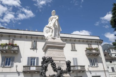 Domodossola, Verbano Cusio Ossola, Piedmont, İtalya için tarihi binalar