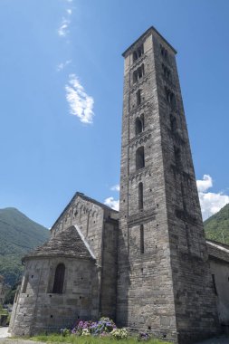 Villadossola, Verbano Cusio Ossola, Piedmont, İtalya: dış Ortaçağ San Bartolomeo kilisenin