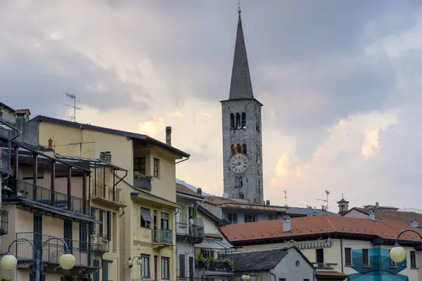 Omegna Verbano Cusio Ossola Piemonte Italien Stadsbilden Kvällen — Stockfoto