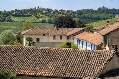 Yaz, San Martino Alfieri, Asti, Monferrato, Piedmont, İtalya, Govone yoldan