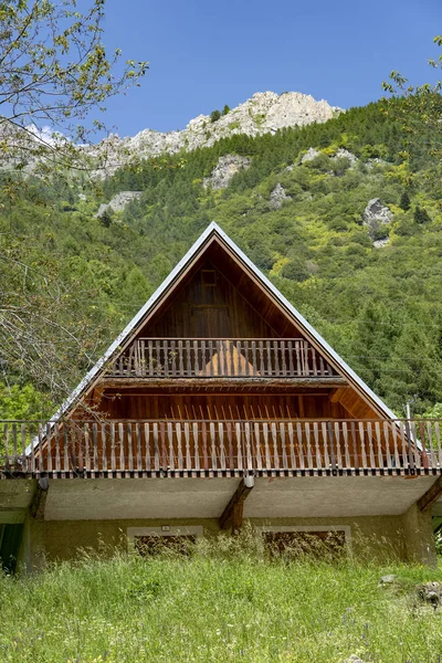 Casa Madeira Longo Estrada Para Colle Fauniera Cuneo Piemonte Itália — Fotografia de Stock