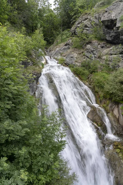 Cascata Longo Estrada Para Sestriere Turim Piemonte Itália Verão — Fotografia de Stock