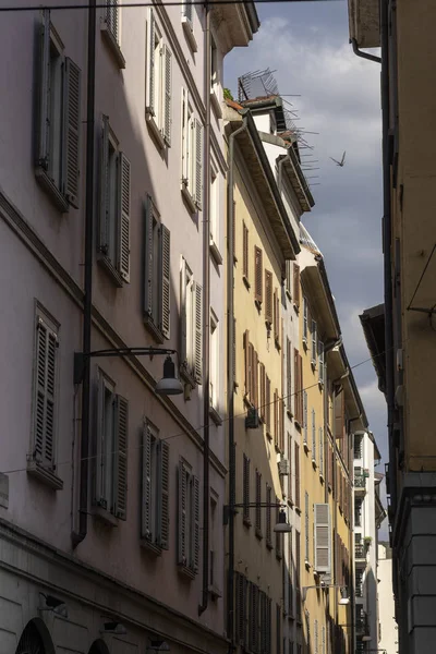 Via Milano Mercato, eski evleri — Stok fotoğraf