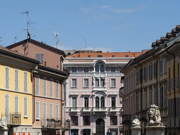 Monza, Italien: stadsbilden — Stockfoto