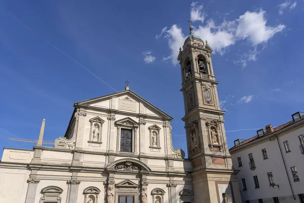 Milan, Santo Stefano church — Stockfoto