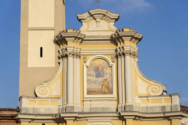 Igreja antiga em San Giuliano Milanese, Italia — Fotografia de Stock