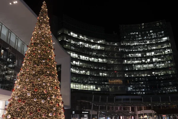 Gae Aulenti Square, Milan modern binalar